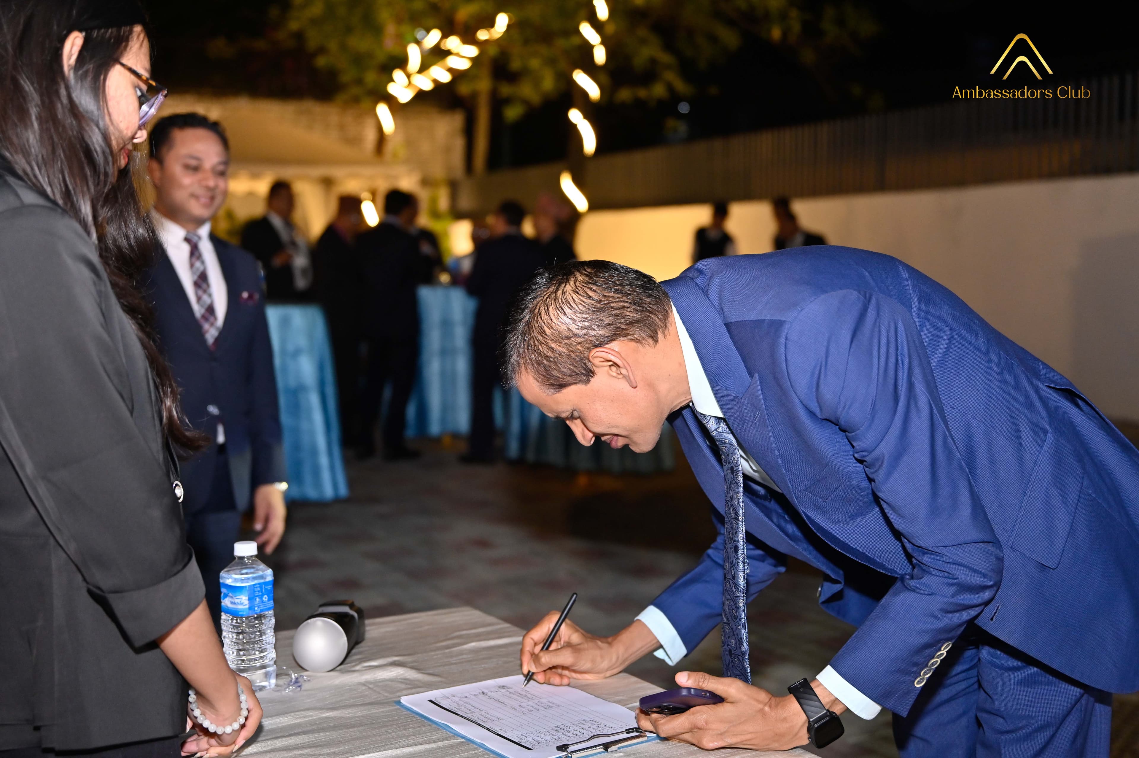 An Evening of Diplomacy and Friendship photo 7